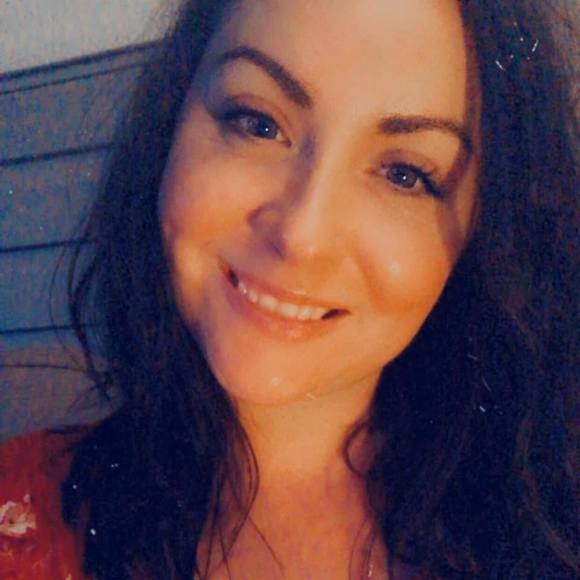 Meet your Posher, Crystal - Picture 1 of 1